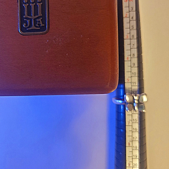 James Avery Retired Butterfly Ring,  size 6 - Picture 9 of 10